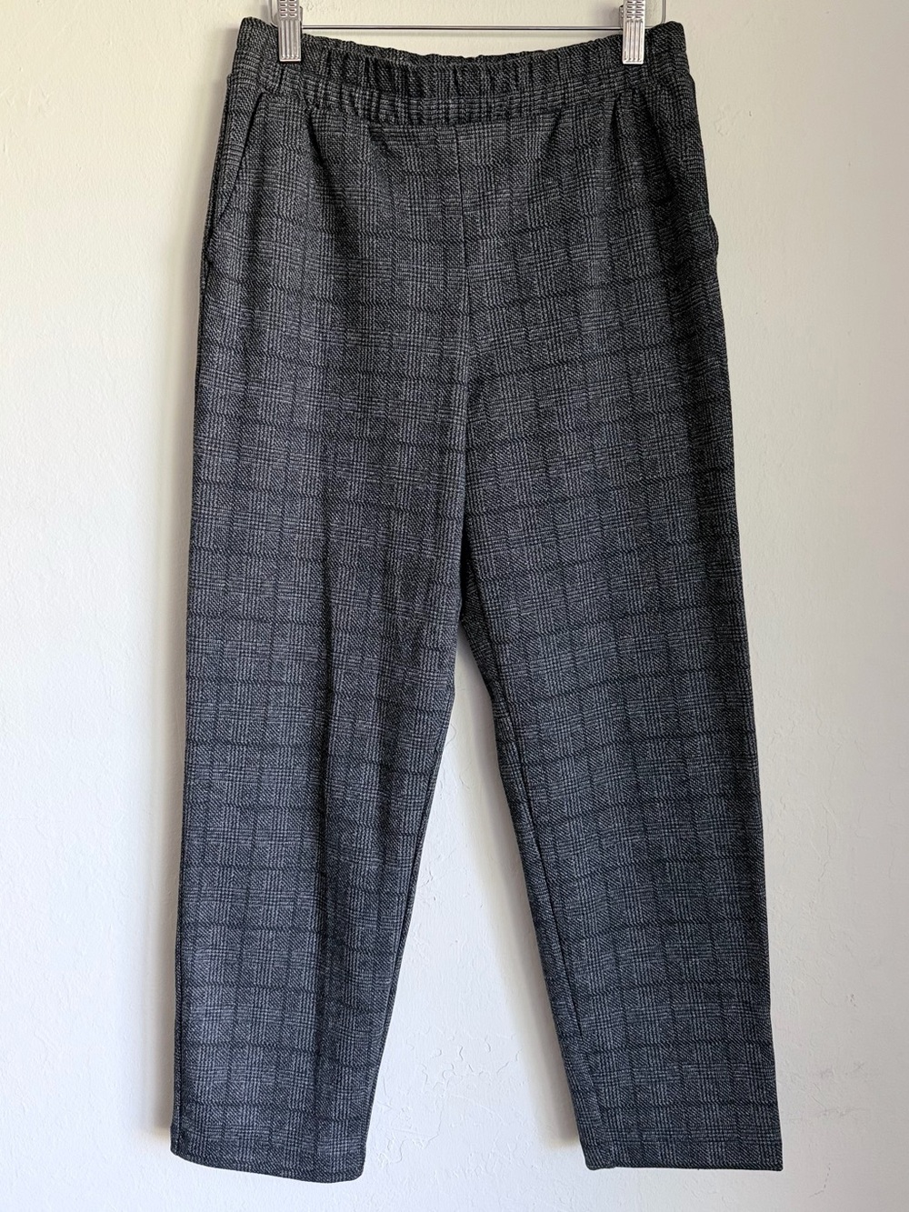 A New Day Women’s Pull-on Plaid Straight Leg Trousers, Gray, Size Small